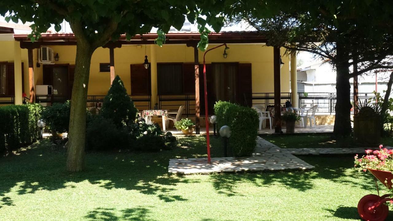 פראליה פנטליימונוס Garden Beach House מראה חיצוני תמונה